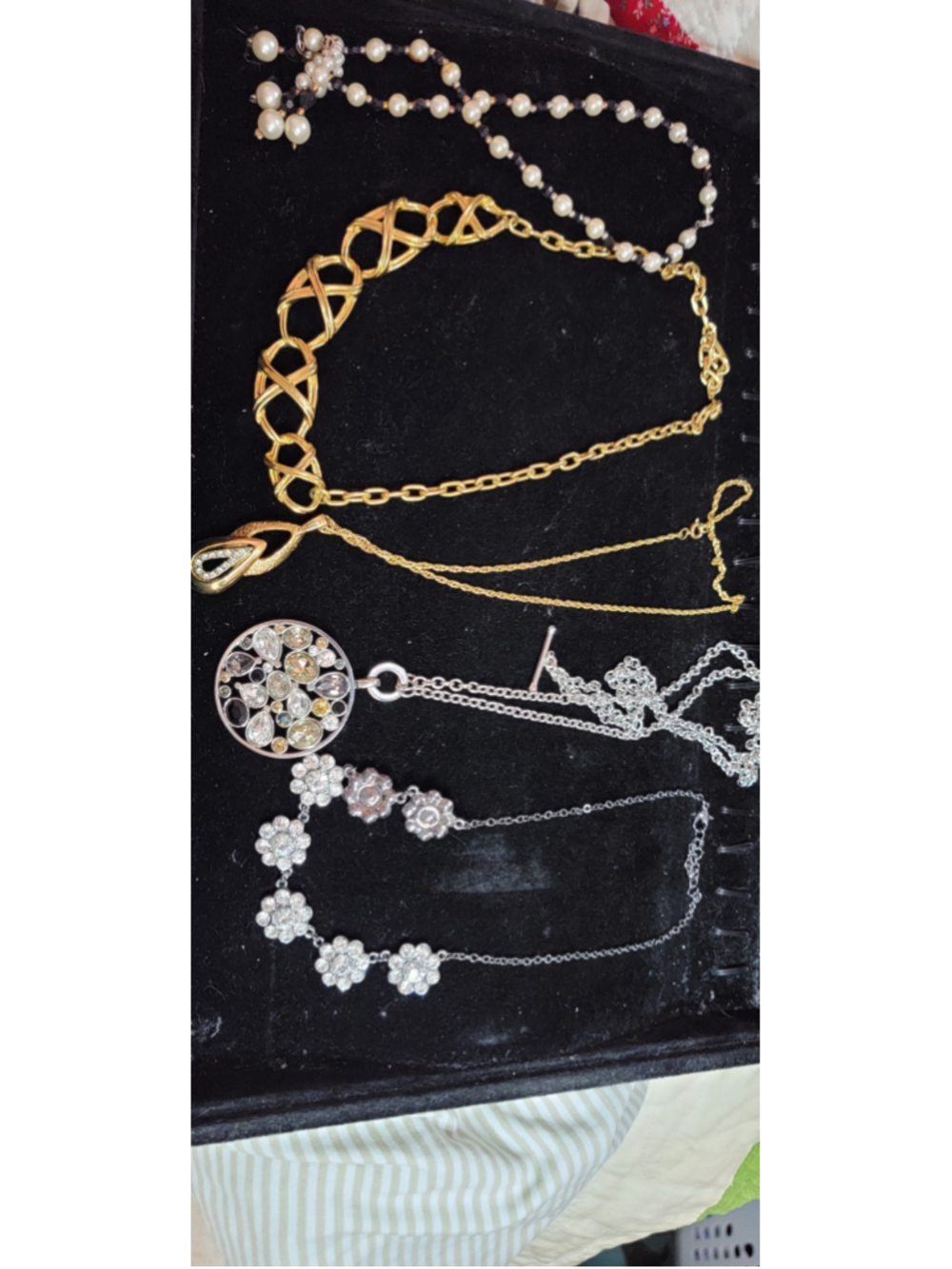 Vintage & Designer Jewelry Lot Chunky Statement Necklaces Rhinestone Resel - Picture 5 of 5